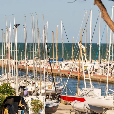 Marina Marittima 公寓式酒店